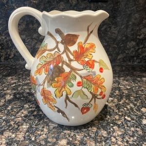 Maxcera Oak Leaves pitcher